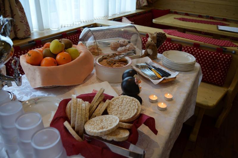 Hotel Ladina Campitello di Fassa Zewnętrze zdjęcie