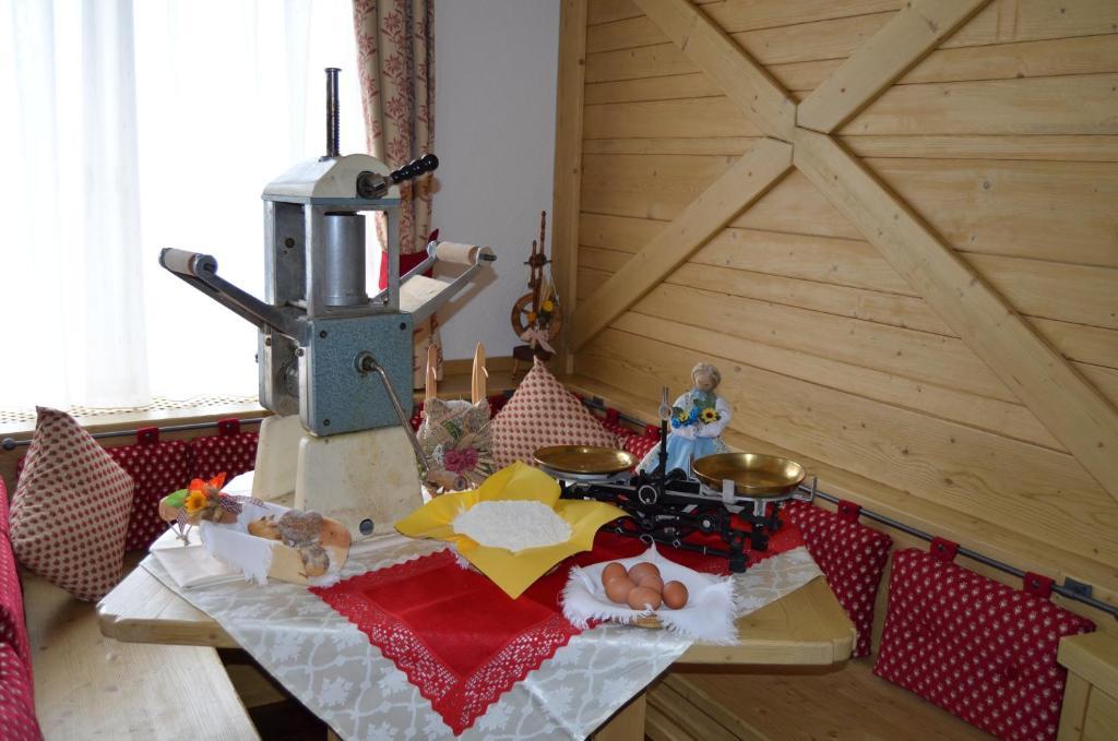 Hotel Ladina Campitello di Fassa Zewnętrze zdjęcie
